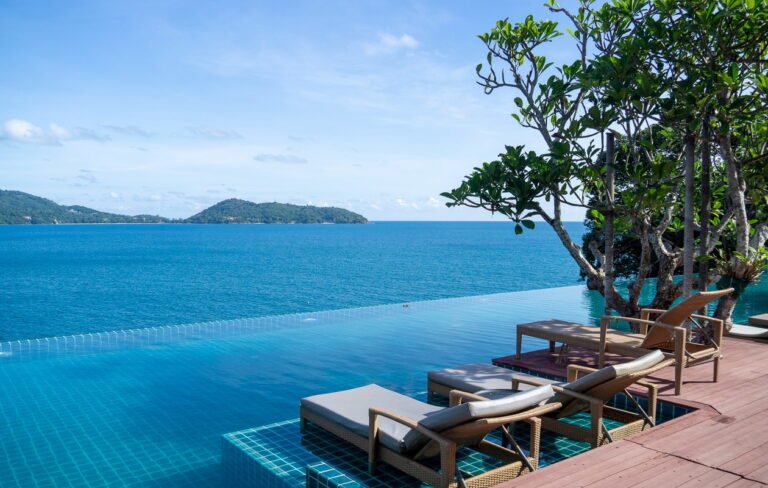 Hotel Pools, Beach Clubs and Spas in Phuket — photo 2