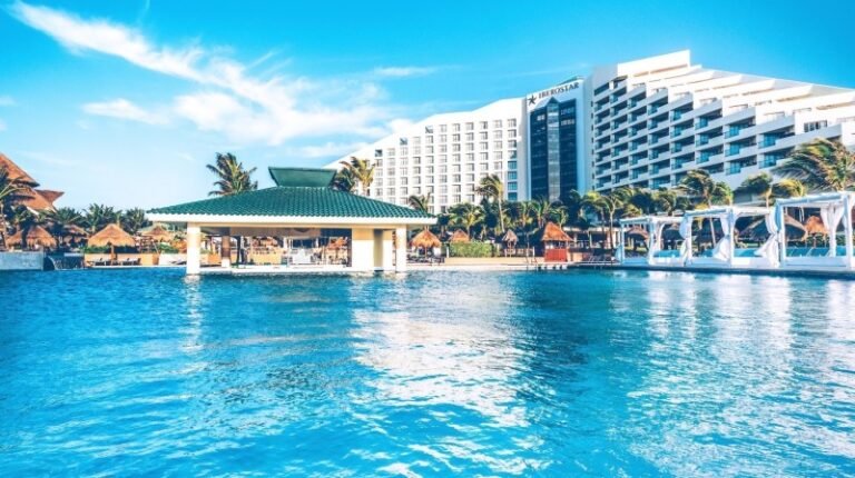 All Inclusive Day Pass with Pools & Beach — photo 3