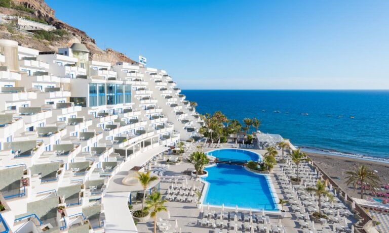 Hotel Day Pass — photo 5