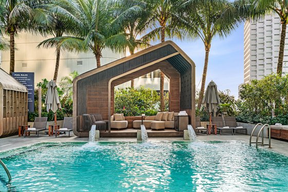 Pool and Cabanas — photo 2