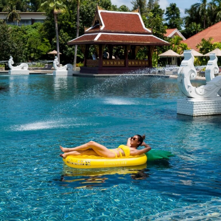Pool Pass Phuket Cliffside Views Infinity Pools Private Cabanas — photo 4