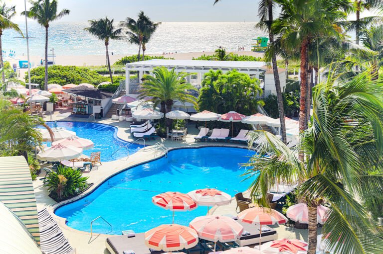 The Savoy Hotel & Beach Club — photo 2